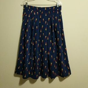 novelty lipstick print skirt.